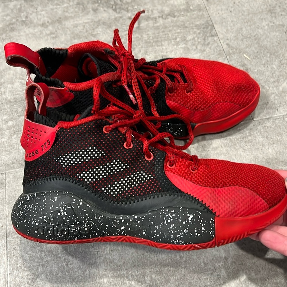 Adidas D Rose 773 2020 J FW8788 690 Scarlet Black/Red Basketball Shoes US Size 5